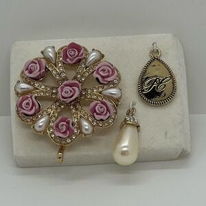 2006 Avon Brooch and Charm Set